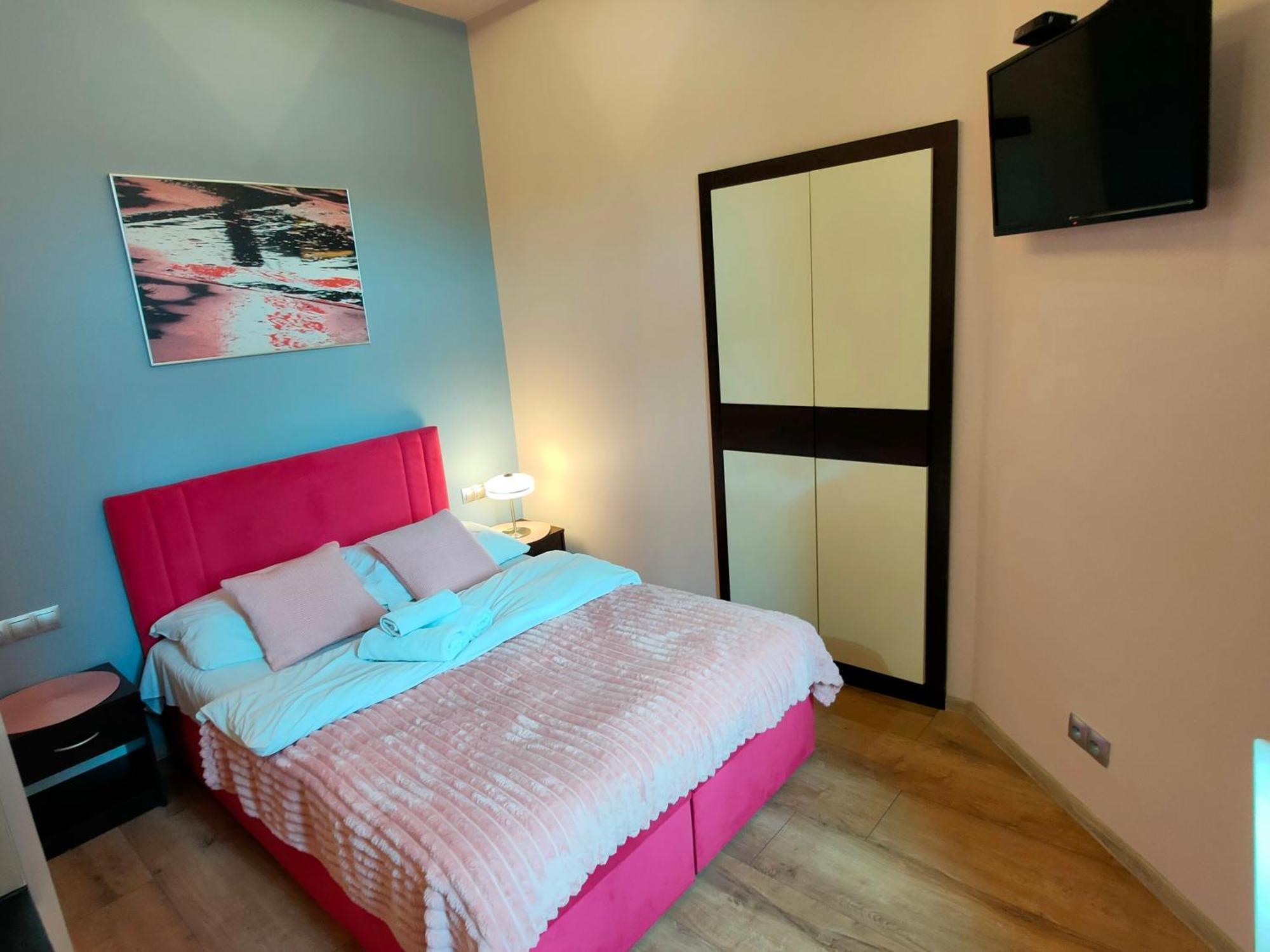 Mirror Pink Studio Apartment Krasków Εξωτερικό φωτογραφία