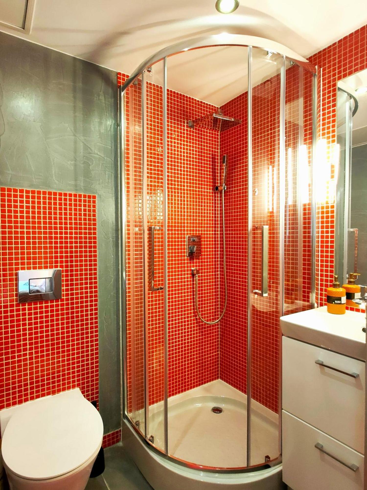 Mirror Pink Studio Apartment Krasków Εξωτερικό φωτογραφία